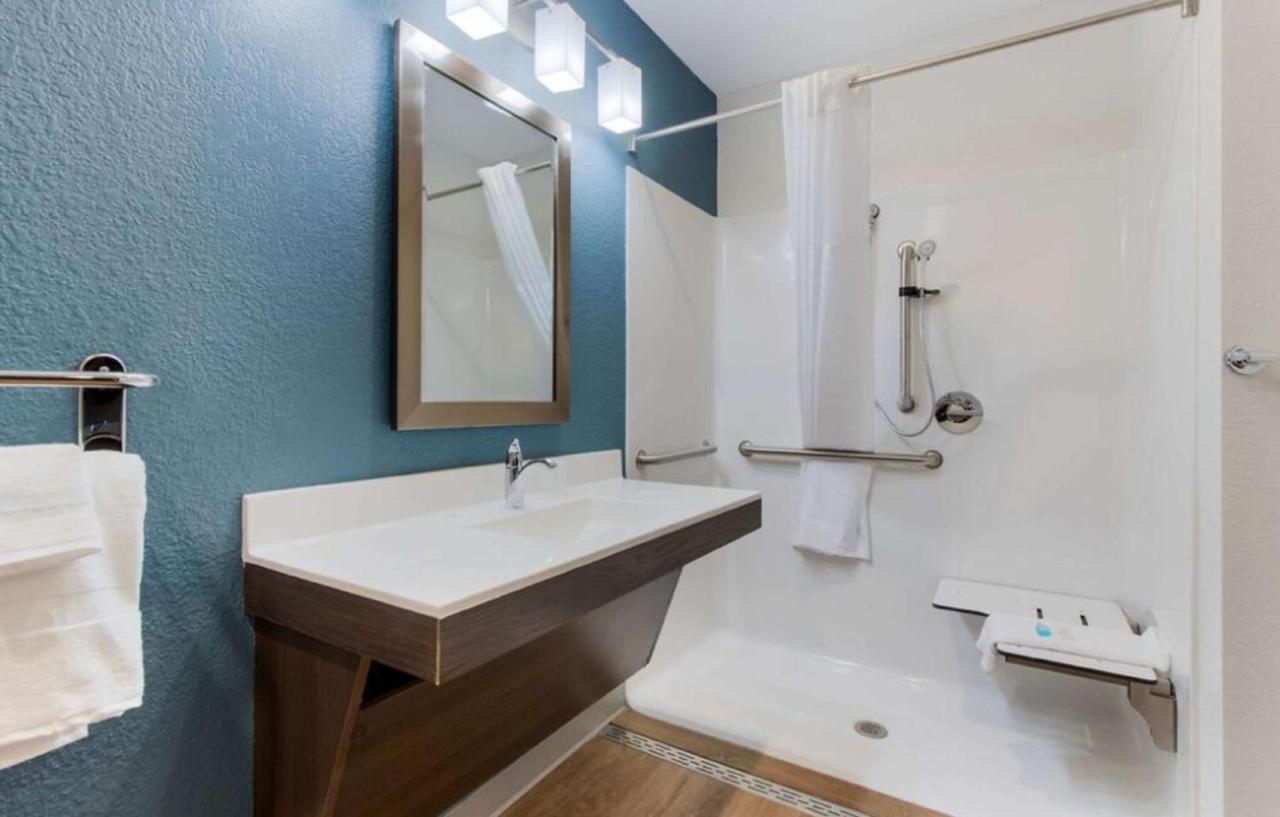 Woodspring Suites Dallas ร็อควอลล์ ภายนอก รูปภาพ